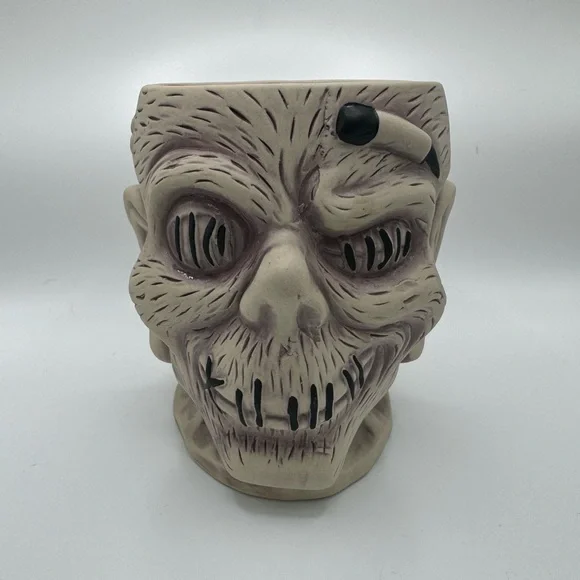 Trader Sam’s 4th Edition Zombie - Picture 2 of 6